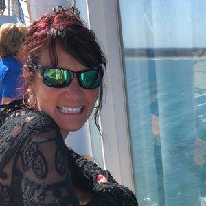 Meet your Posher, Michele